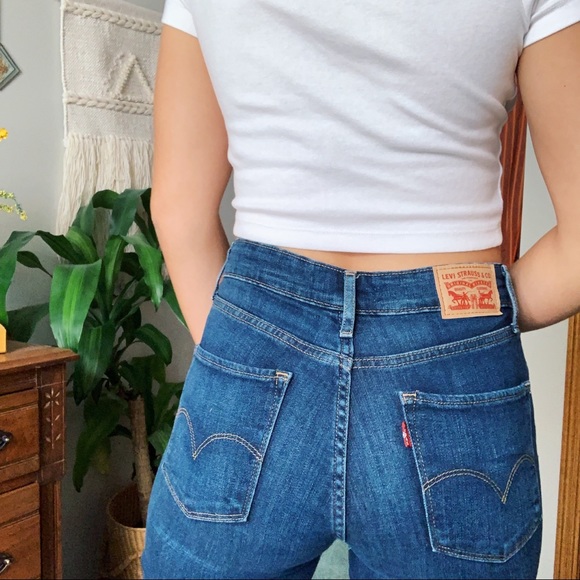 Levi's Denim - Levi: High Rise Flair Jeans // high waisted